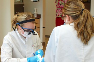 Students working in the EOU Pre-Professional Health program