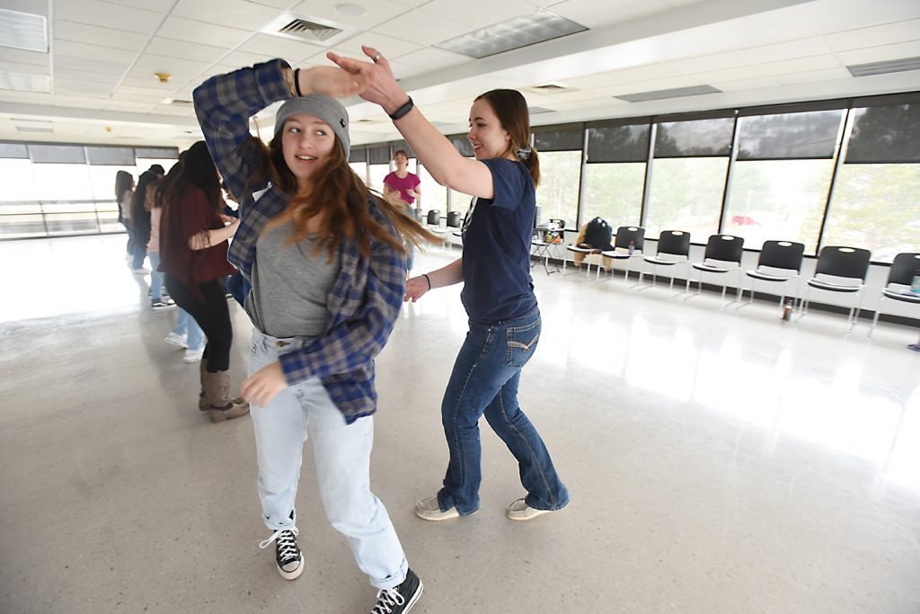Foreign Language Day at EOU brings together high students for song, dance  and study abroad