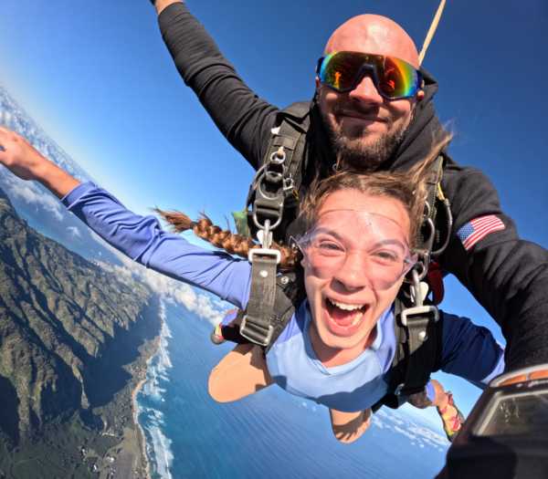 OAP worker Natanya skydiving.